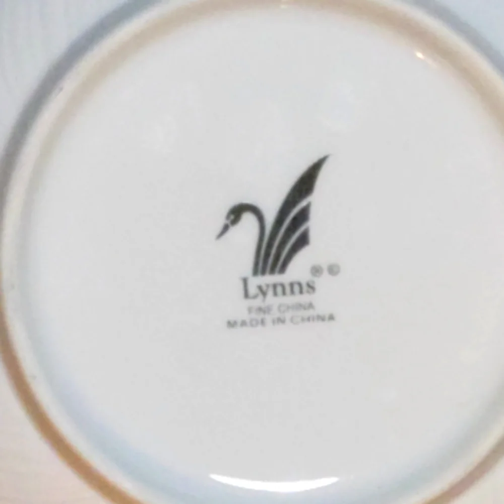 Vtg Serving Vegetable Bowl Platinum Rim Lynn's Fine China Victorian Rose